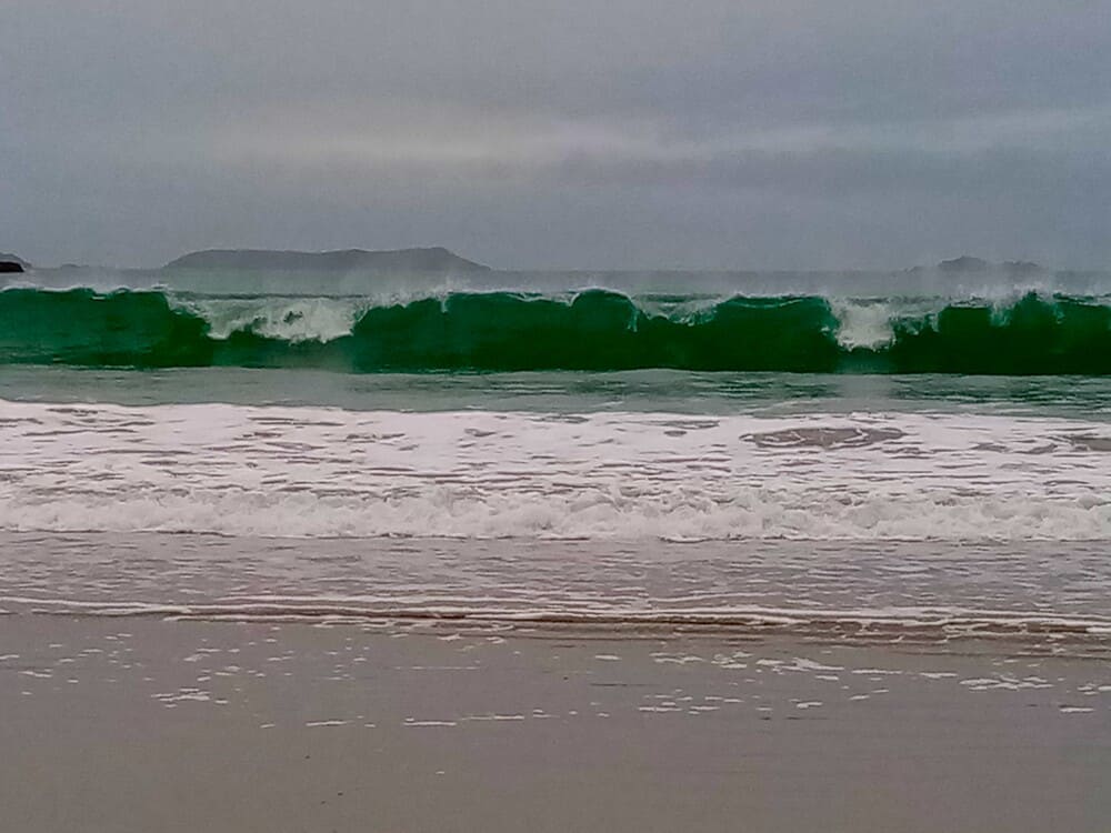 vague trestignel perros guirec bretagne